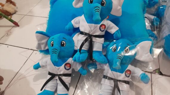 Custom Boneka Karakter sebagai Solusi Branding Kreatif untuk Bisnis Modern