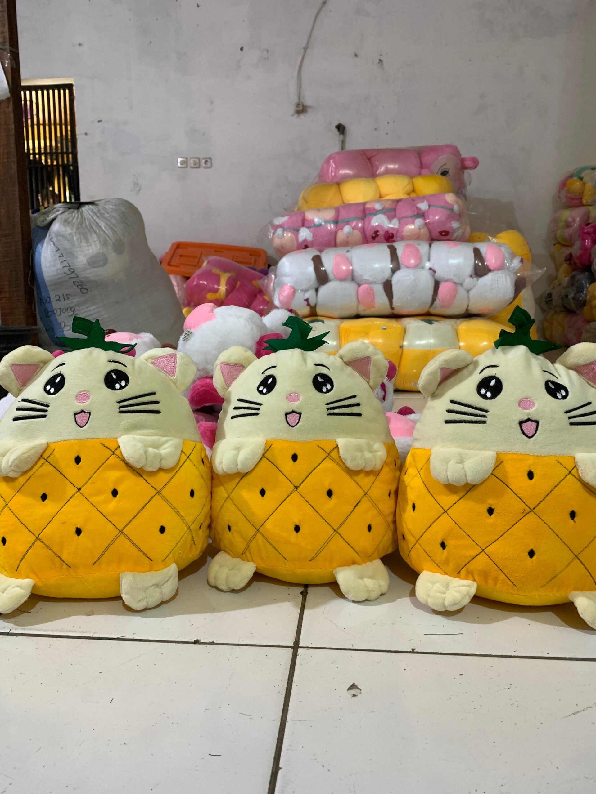 Boneka Karakter Custom untuk Event Launching Cocok untuk Produk Baru dan Brand Awareness