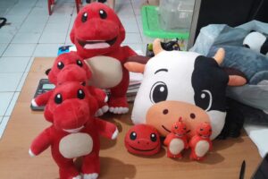 Bosan dengan Kado Biasa? Pilih Hadiah Custom Anti Mainstream di Boneka Jannah